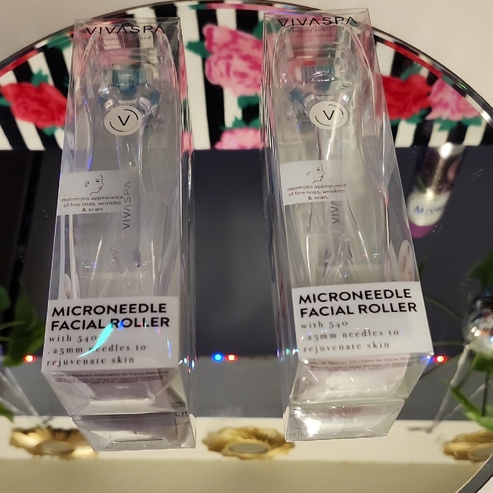 Microneedle Facial Roller - Clear